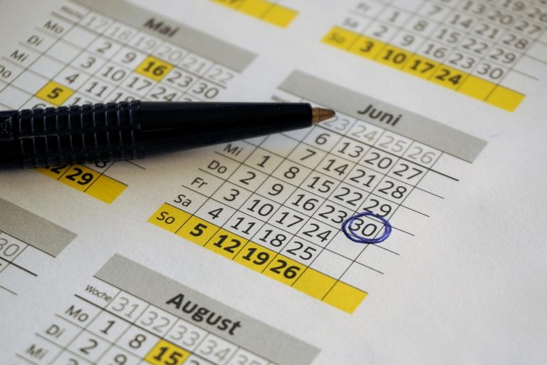 Kalender penjadwalan pekerjaan