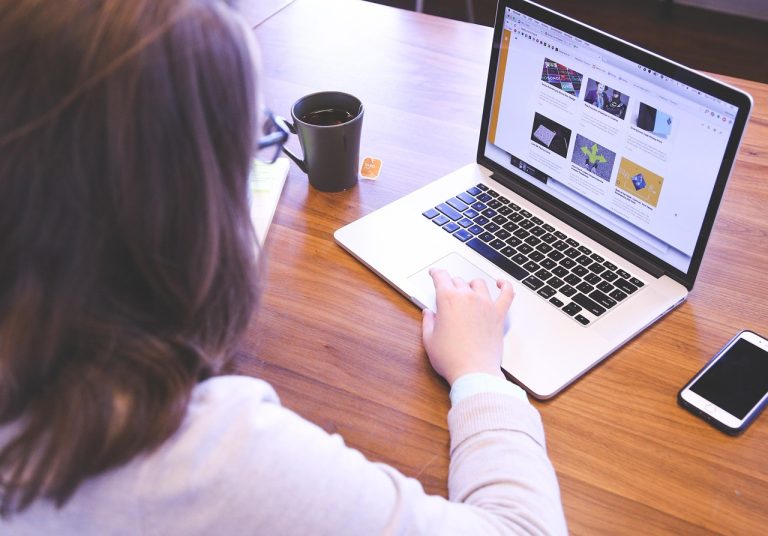 Cara Melacak Jam Kerja Freelance agar Tagihan Selalu Akurat