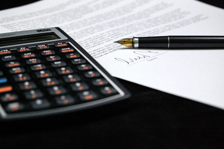 Cara Menyusun Kontrak Retainer dengan Klien agar Pendapatan Freelance Lebih Stabil